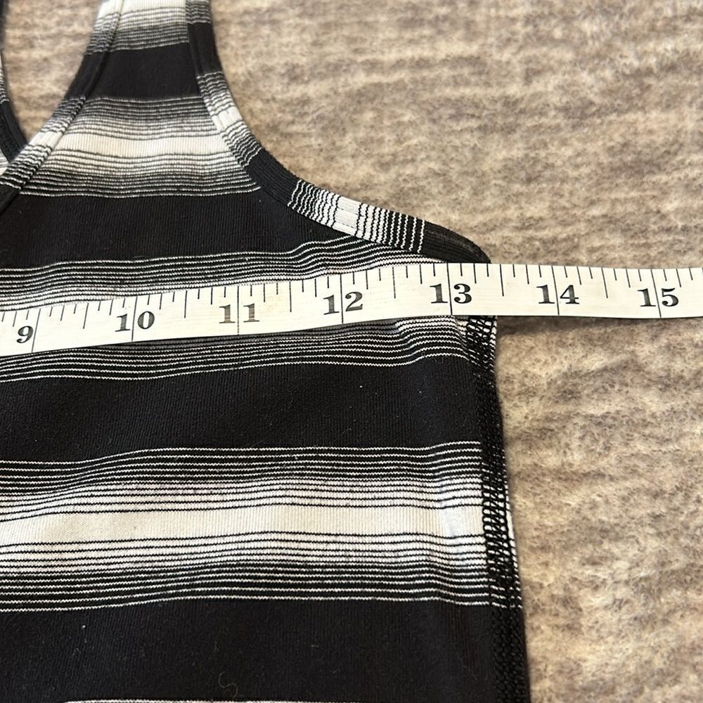 COPY - Lululemon tanktop - Picture 5 of 5